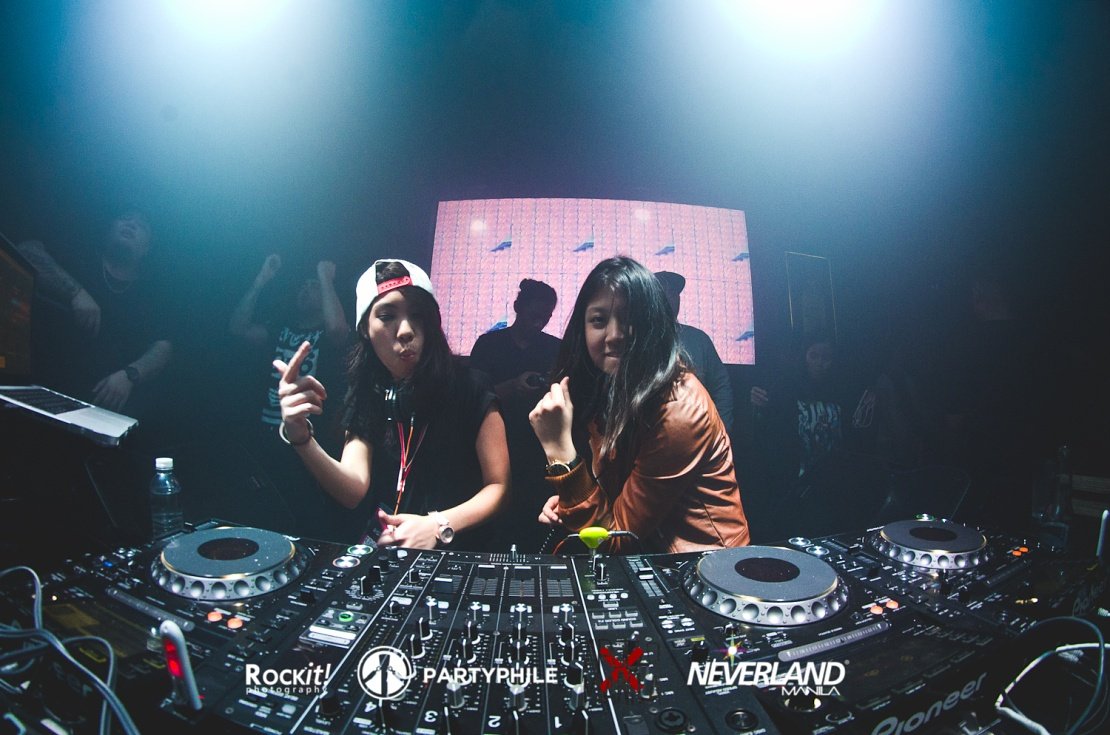 everydaypplduo's tweet photo. Groovin π #ApolloxManila #tb #beatdown #everydaypeoplemusic #everydaypeople #RegxSteph #partyphile https://t.co/xCfgw42SMc