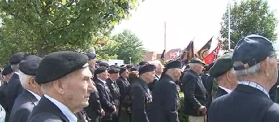 Normandy_Post's tweet photo. A Wales Tonight TV news report from #DDay65 including some moving interviews. https://t.co/NobUi9Sh66 https://t.co/RlCphUoph7