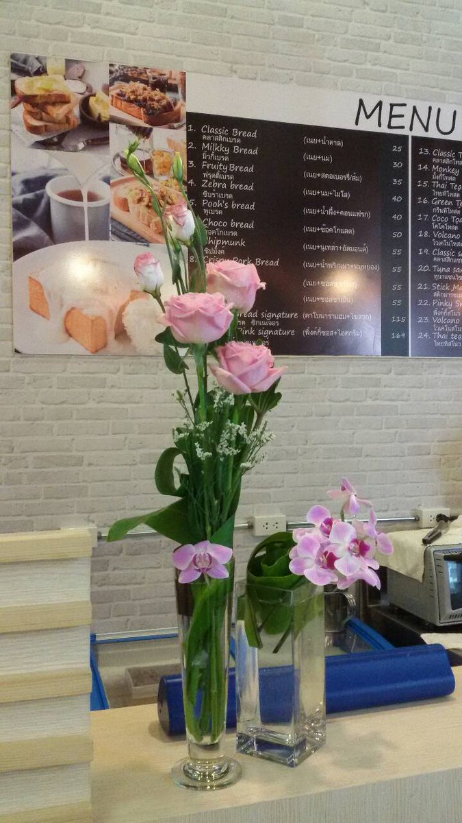flowers for office tweet media