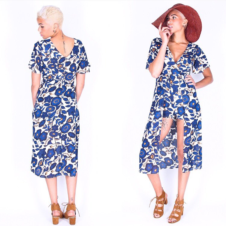 oscarwhocom's tweet photo. Flowerpower in Blue 🔵 OW11399 #OscarwhoIsNotATrendItsARevolution #oscar #online #trend #fashion #girl #fun https://t.co/fcK0KDCuzL