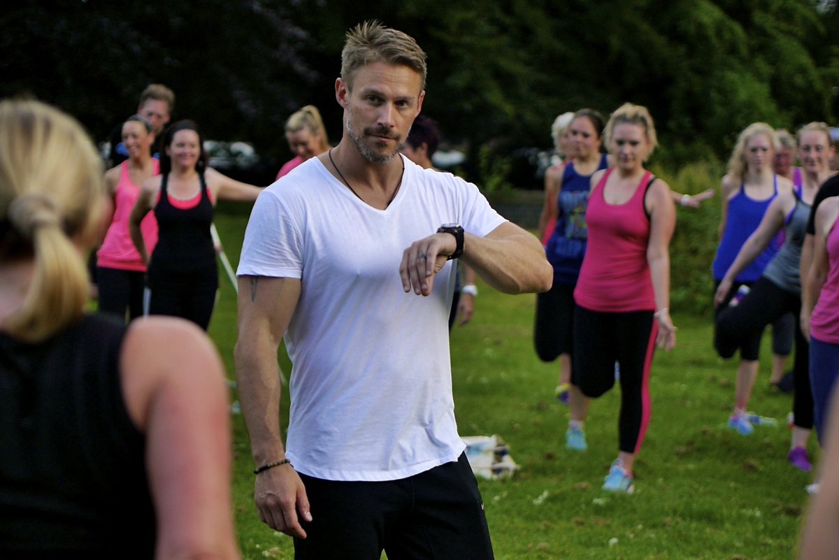 Want to get your body Bikini Beach Ready but can't face the gym? It's cardio time with <a href="/JessiePavelka/">Jessie Pavelka</a>  #IrlAM
