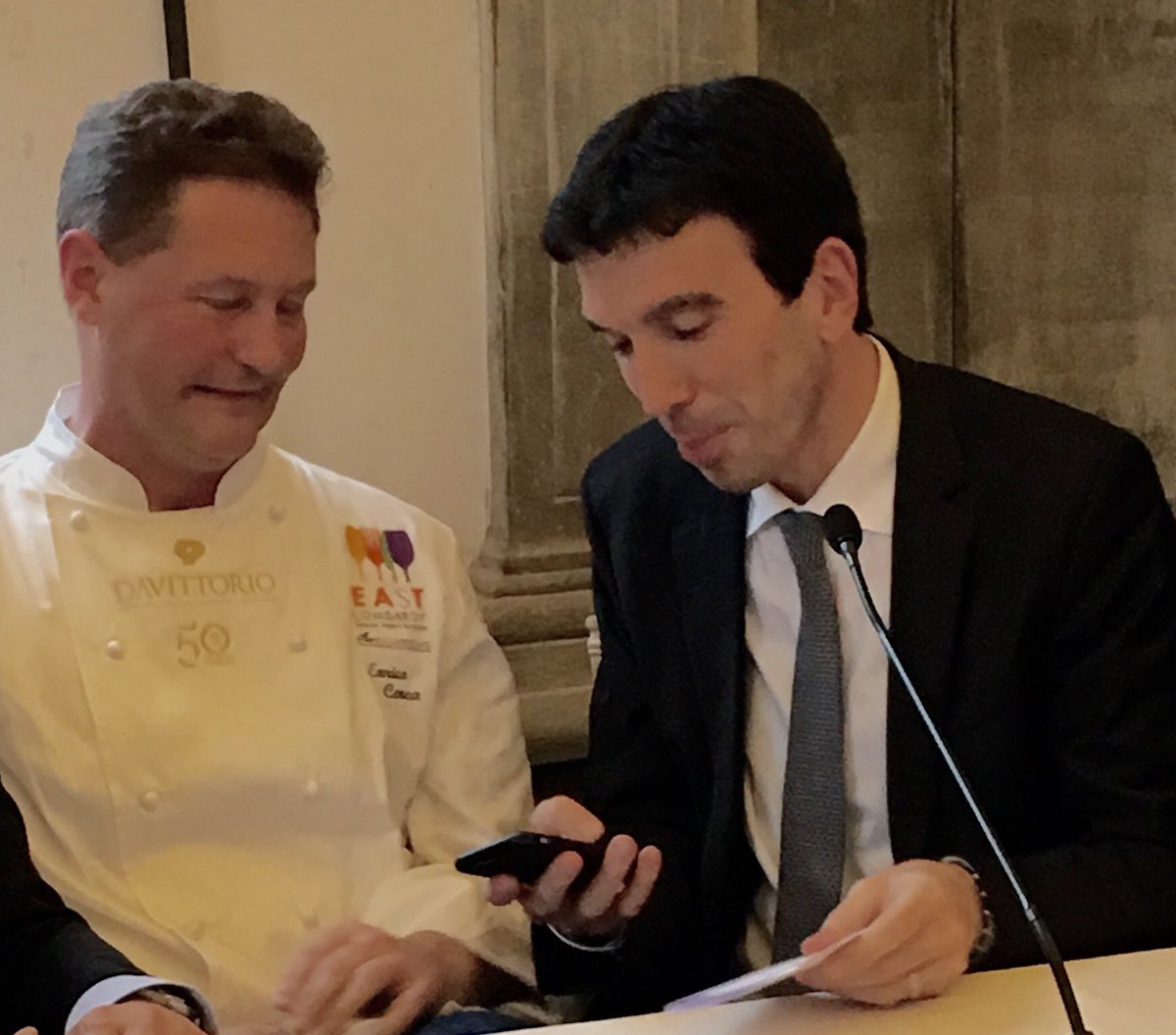 adelebandera's tweet photo. Minister Martina and Chicco Cerea talking about #tourism and #gastronomy #eastlombardy #cinquantesimodavittorio https://t.co/YyxBczhdfB