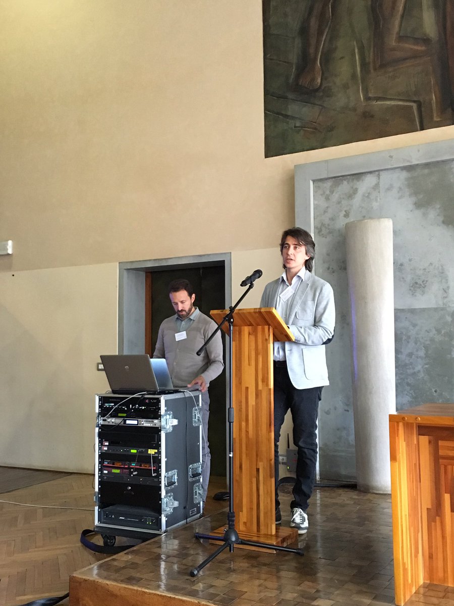 frrncl's tweet photo. .@airamoigroig introducing @amoschitti1 keynote on IBM Watson behind the curtains #iir2016 @iir2016 https://t.co/kIiPELFVmR