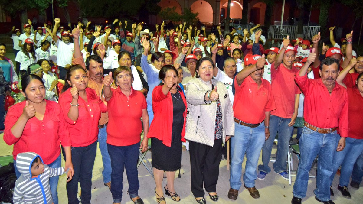 YolandaLopezDip's tweet photo. En #Suchitepec saben que votar por @alejandromurat y Alicia Villamil, es por un #Oaxaca próspero. #El5VotaPRI https://t.co/91Qp3FHBqr