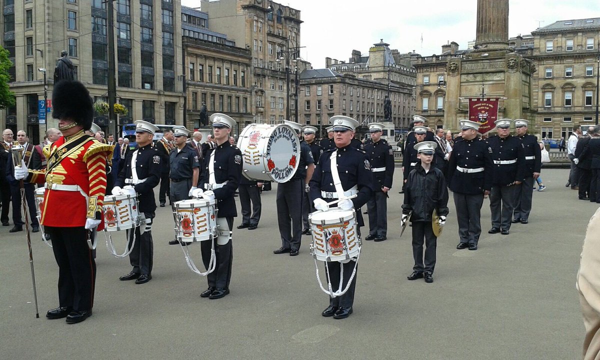 ylfb's tweet photo. A few more from ABOD parade on sat https://t.co/9ymUxpzn3P