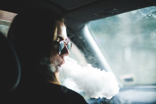 vapewave's tweet photo. Vape heroe of the week: Luce Furlong on Instagram
https://t.co/fIUxKBfKx8
#vapeheroe #vape #ecigs #vapewave https://t.co/5NiWAGGDUA