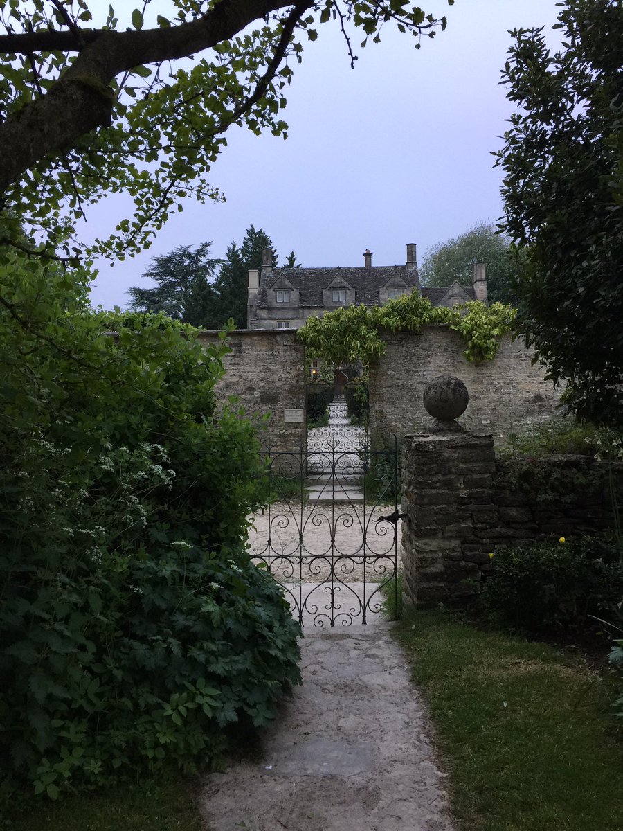 PaulaPryke's tweet photo. Thanks @Barnsley_House It really is a stay for all the senses! #garden #fragrance #farm #delious #pottager #foodie https://t.co/DnT1vnTt1w
