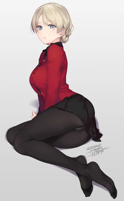 ダー様
戦車乗るときもタイツ履いたままでおねがいできませんか 