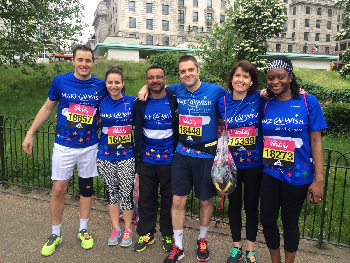 HIBrentfordLock's tweet photo. @MakeAWishUK let the race begin and make a kids wish come trueππ@RedefineBDL @SteBench #rbhmay #vitality10000 https://t.co/8vGRUzVV58