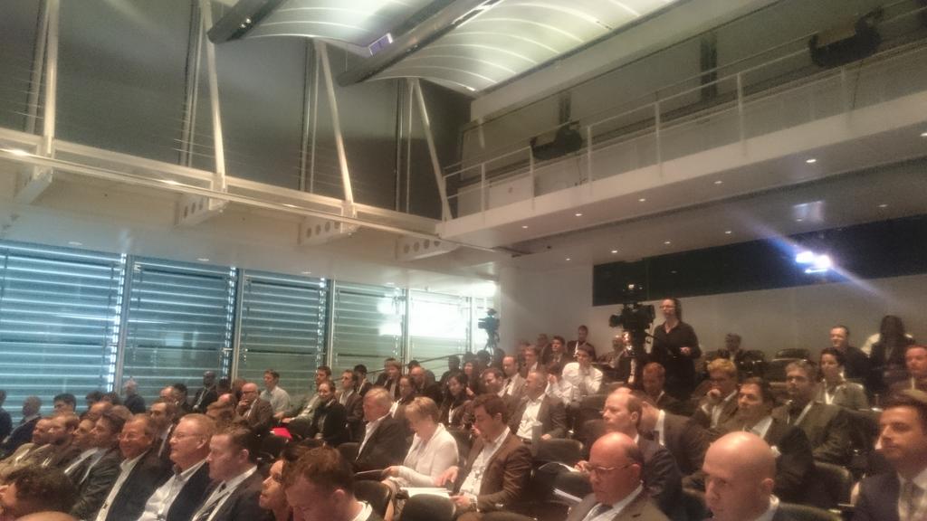IsraelInEffect's tweet image. A packed room at @UBS #Zurich to listen 15 presentations from amazing #israel-i innovators #fintech #cyber #iie2016