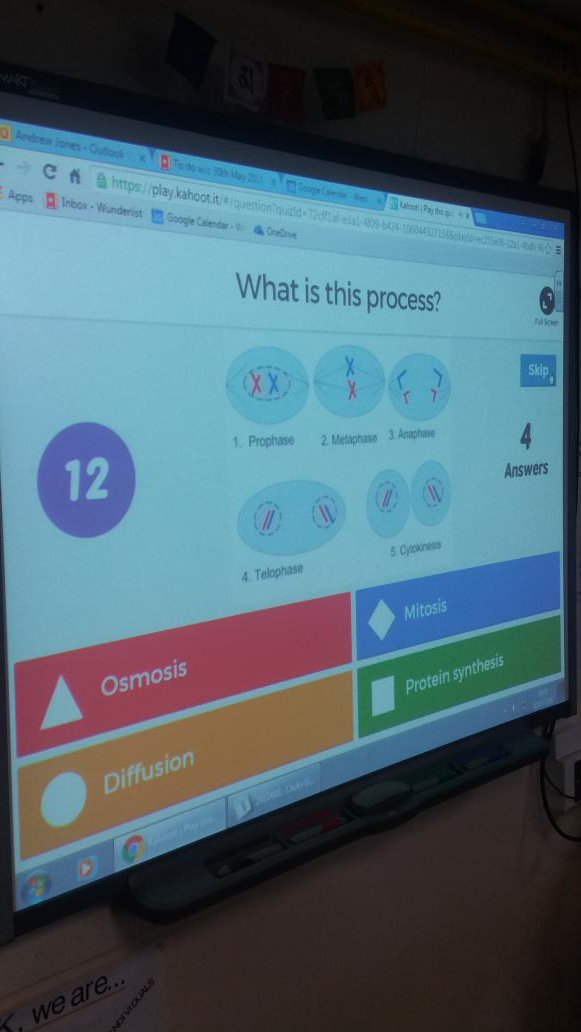 BeeslackScience's tweet photo. S3 Biologists self assessing their progress using Kahoot #activelearning #visiblelearning #digitalliteracy https://t.co/932AOMpnLg