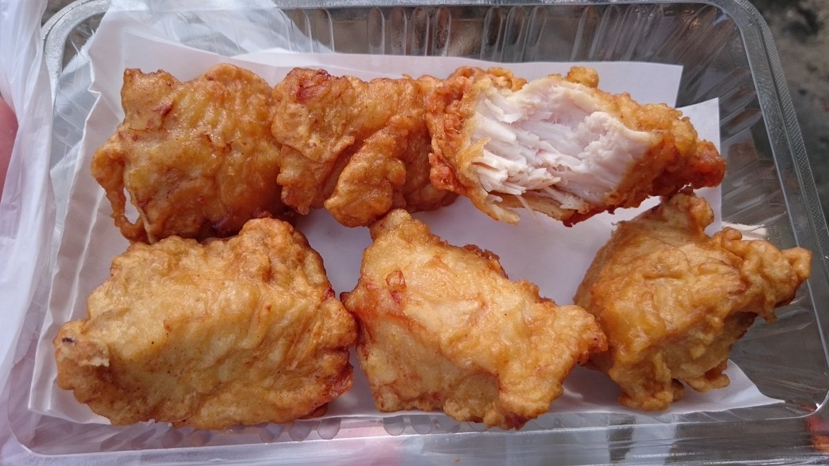 Macqueen 蒲田で旨い唐揚げ弁当屋さんは きむら亭 はーと 激ウマで優しい店長 皆さん唐揚げ弁当頼みます 胸肉なのに揚げたては肉汁が溢れます 旨味たっぷり 毎日食べたい イケメンきむら亭の唐揚げ是非 梅屋敷商店街出たとこですわ Macqueen 蒲田で旨い唐揚げ弁当屋さんは きむら亭 はーと 激ウマで優しい店長 皆さん唐揚げ弁当頼みます 胸肉なのに揚げたては肉汁が溢れます 旨味たっぷり 毎日食べたい イケメンきむら亭の唐揚げ是非 梅屋敷商店街出たとこですわ