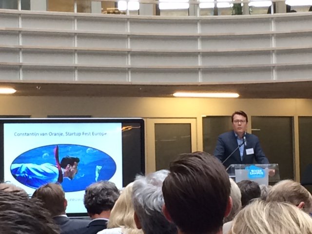 HollandWater's tweet photo. Looking back at a great #watertechfest @startupfesteu @wetsus @WaterAllianceNL @Watercampus https://t.co/vBnyQFLewm https://t.co/b5PNA7XOAD