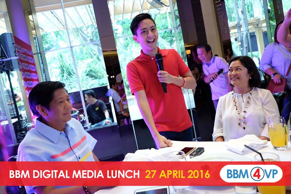 SandroMarcos_PH's tweet photo. Good fathers make good sons.

@bongbongmarcos x @sandromarcos7
#TawagNgPagkakaisa #SUPPORTBBM https://t.co/nHFJpKtZBR