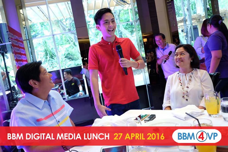 SandroMarcos_PH's tweet photo. Good fathers make good sons.

@bongbongmarcos x @sandromarcos7
#TawagNgPagkakaisa #SUPPORTBBM https://t.co/nHFJpKtZBR