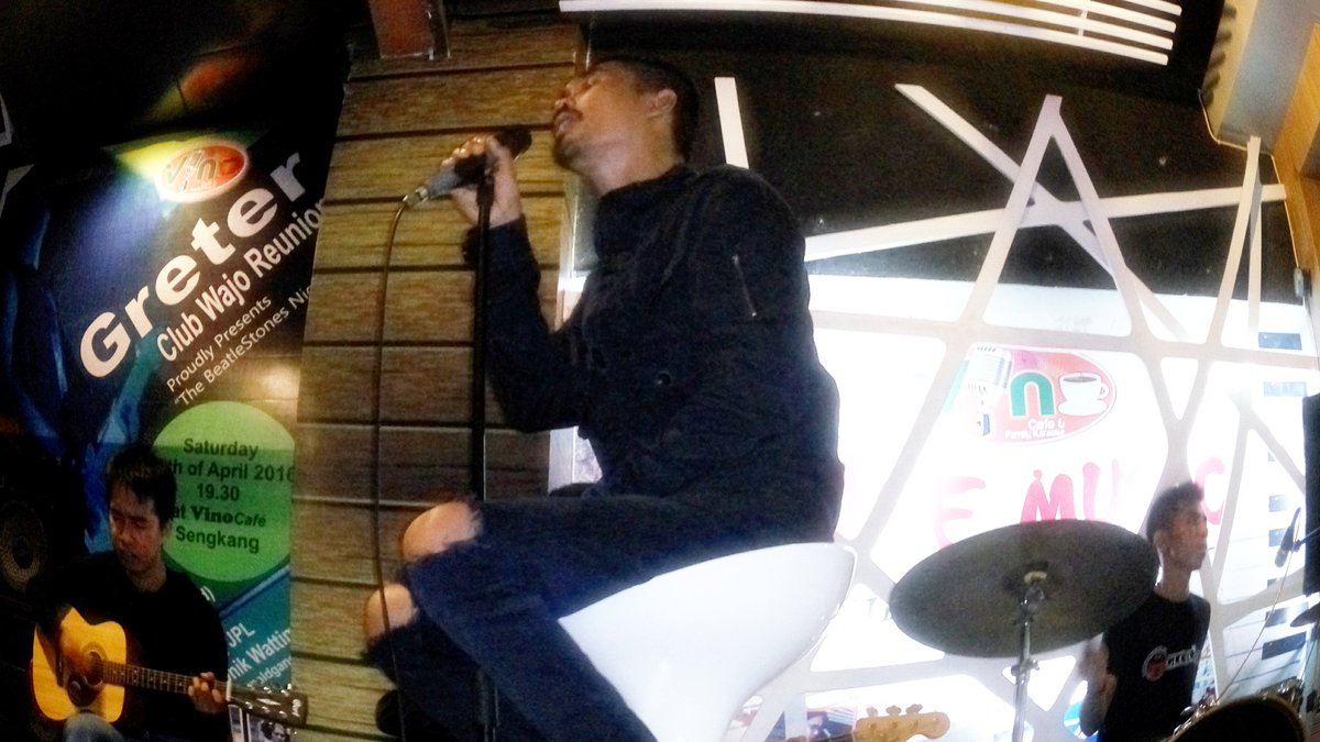 Serius amat mas <a href="/zorrow_123/">Fadly Rukmana Sidik</a>