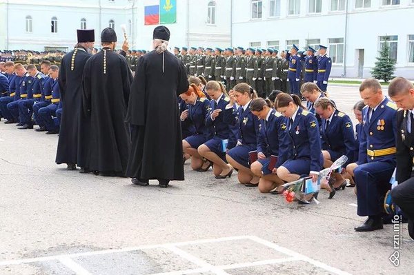 faxtune's tweet image. 