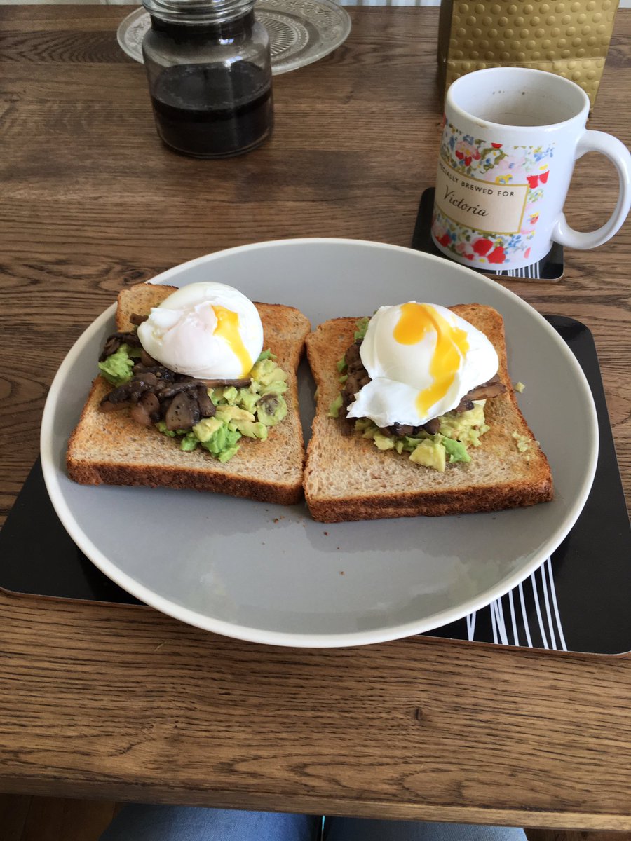 vickyjc2009's tweet photo. Thanks Tom Perfect Poached Eggs https://t.co/HLLWP3kWpr #fooddetectives #BBCKitchenFails https://t.co/U2UBNWT4Wx