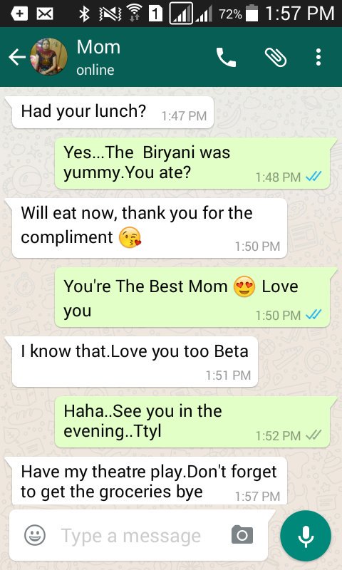 Sarcasm_Tanay's tweet photo. @ComedyCentralIn #CCMomTexts Lunch time talks https://t.co/4AVico7c1U