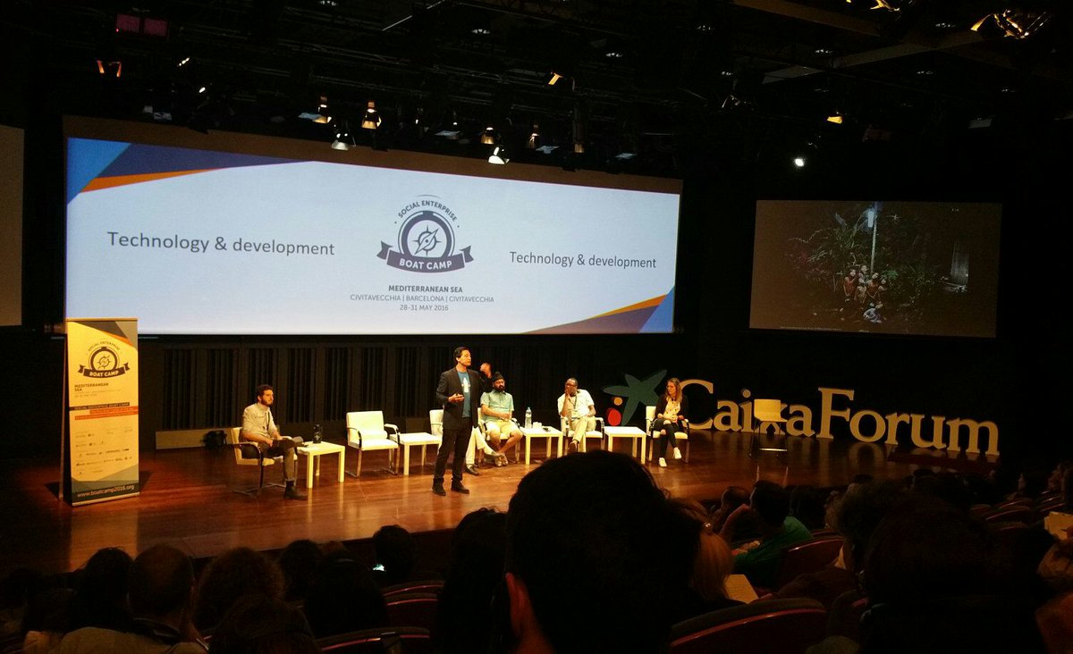 non_profit's tweet photo. .@literoflight e la loro realtà innovativa al #SEBC2016 #socent #socinn https://t.co/DkmWLMWvUi