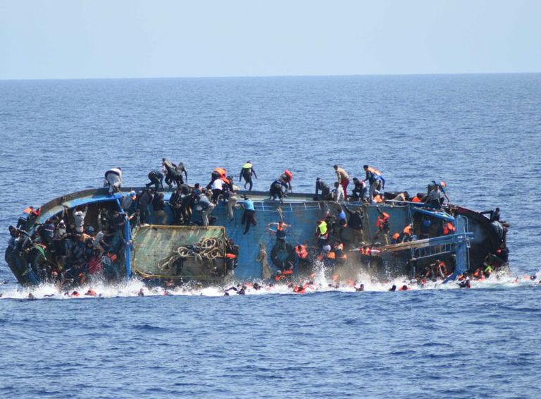 MiddleEastEye's tweet photo. 700 refugees dead in Mediterranean week from hell https://t.co/3mksMfaAmq https://t.co/Th4C9gpVjC