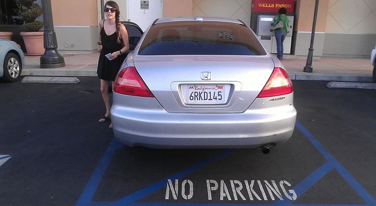 voitures2course's tweet photo. 15 choses que les femmes font mieux en voiture https://t.co/xZ4qbtsymZ   #femmeauvolantmortautournant https://t.co/3jahqfTMmK