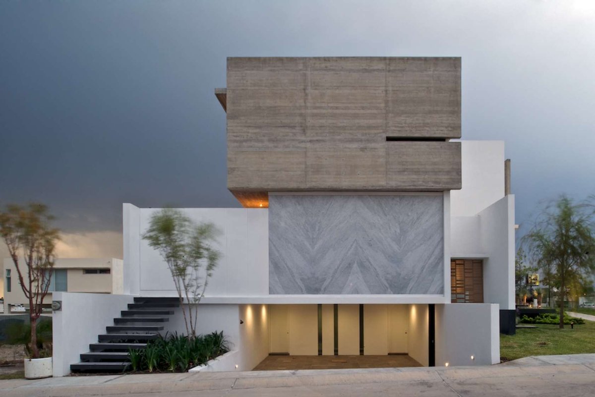 Architizer's tweet photo. Natural Impressions: Wood-Formed Concrete Homes https://t.co/zQ217kiy9w https://t.co/l3vm4Wwit3