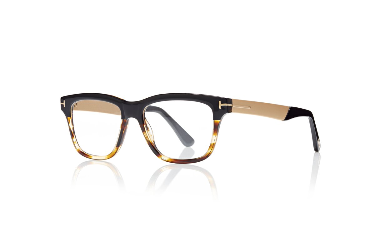 opticapasteur's tweet photo. @GQSpain te ayuda a combinar estas @TOMFORD 5372 005 con un #look ¡de lo más moderno! https://t.co/bUjZojLnO1