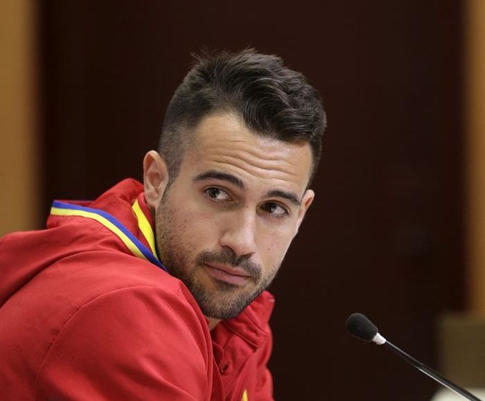 Sp_Villarreal's tweet photo. Carvajal no va a la Eurocopa y en su lugar va Bellerín. ¿Qué pasa con Mario? https://t.co/BghBS1ERlh