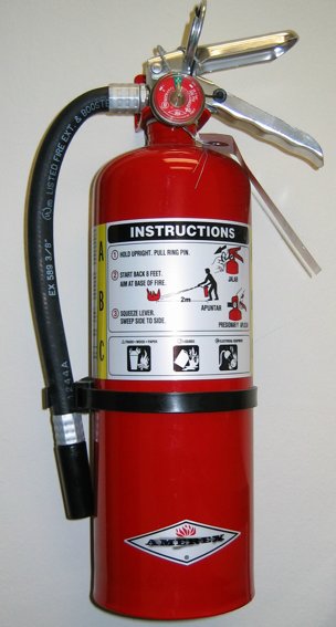 ElectricalSafeT's tweet photo. Do you know #ElectricalSafety tips for fire extinguishers? https://t.co/A39BmSmng7 #NESM2016 @ESFIdotorg https://t.co/L4xr93ujF5