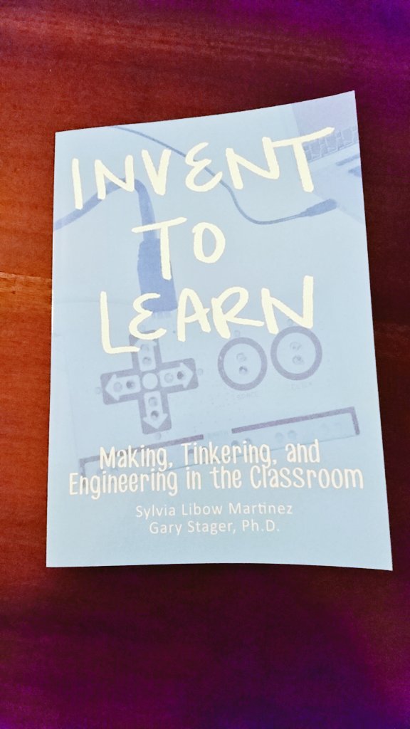 egree108's tweet photo. #EDUTECHAU 
@garystager an excellent session today with a book signing at @Edtechs stand. https://t.co/ftfZuvfYmY