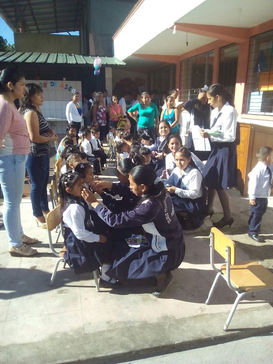 EducacionZ2_Ec's tweet photo. Inauguración de educación inicial UE Dr. José Chiriboga, ciclo costa #Distrito17D11. #ViveLaEducaciónEC https://t.co/VGnXyOug8w
