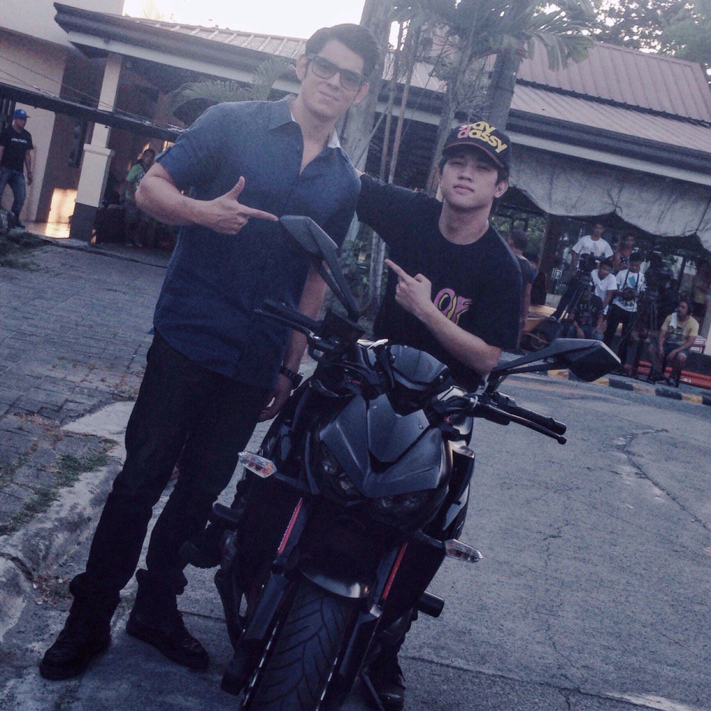 ranzkyle's tweet photo. With kuya juro 👌🏻 
It's #AngPanday 's last week! Watch on TV5 mon-fri 7pm! https://t.co/p9db7cZwZf