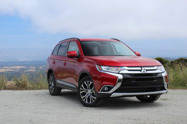 2017suvnewss's tweet photo. 2017 Mitsubishi Outlander new options!
https://t.co/RUoyUSFDTt https://t.co/Msk0ENPTTC
