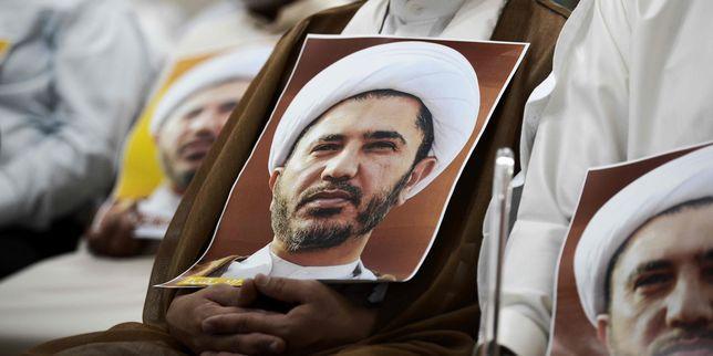 lemondefr's tweet image. Peine de prison alourdie pour le chef de l’opposition chiite à Bahreïn ebx.sh/1Pbj9vt