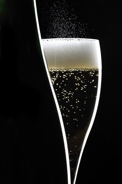 iLuvWine's tweet photo. The best #Champagne @NUITDUCHAMPAGNE #WashingtonDC #SofitelDC #VeuveClicquot #Krug #MoetUSA #DomPerignon #Ruinart https://t.co/JcpkjEJvCI