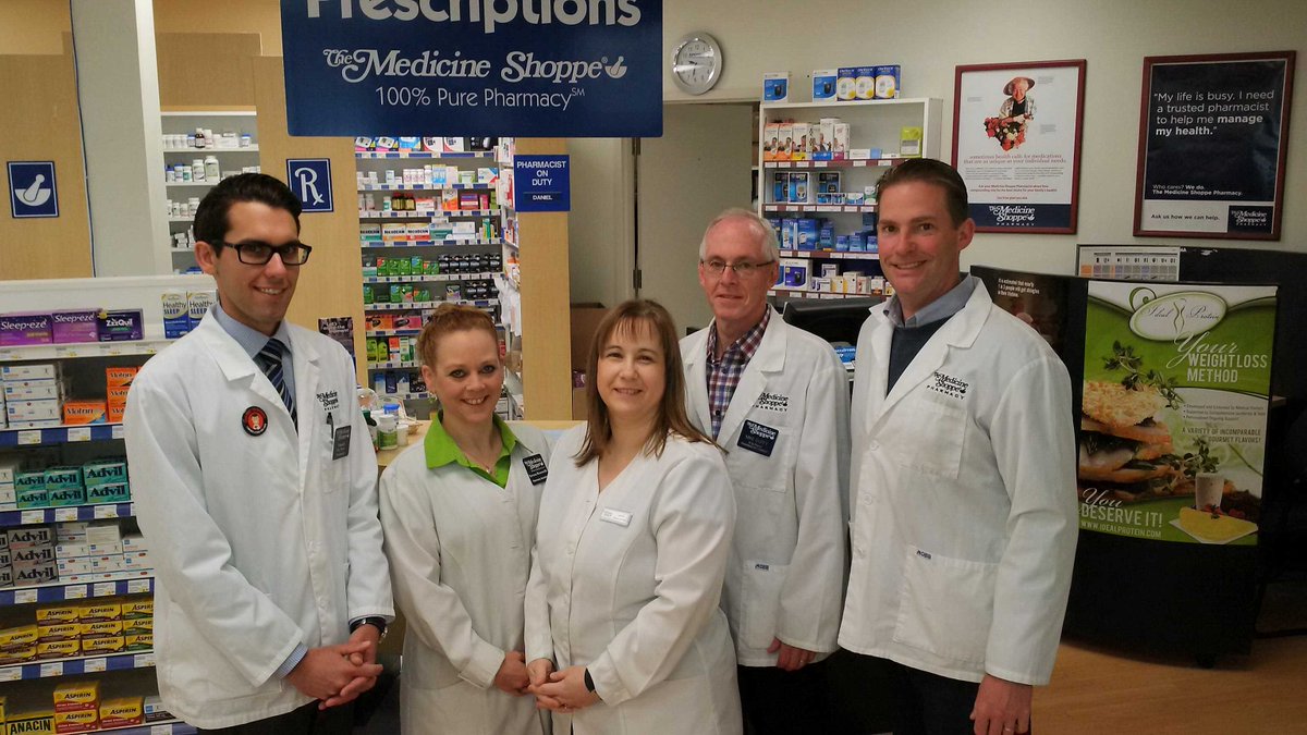 MLA Pharmacy day. Medicine Shoppe, Fton Co-Op. Owner Mike Duffy, NBPA @pharmacistsnb Prez Dan Pike <a href="/danpike07/">Dan Pike</a> 1/2..