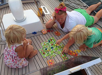 OutwardBoundFIN's tweet photo. Family Sailing Expedition: Boatschool  https://t.co/Ul6R1vOolo

#Education #RoundTheWorld #School #SailForGood https://t.co/PhBGshNkCj