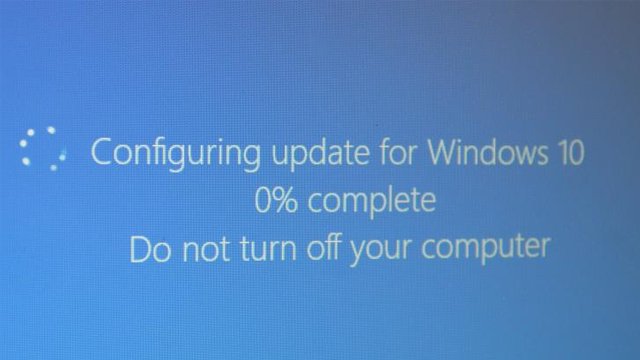 mce_tv's tweet image. #Twitch le #Livestream d’un joueur pro CS : GO interrompu par #Windows10 ! (vidéo)
bit.ly/1Pc1tjn