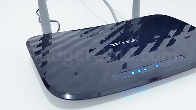 GadgetGaul's tweet photo. Butuh router dgn performa handal &amp; kaya fitur? Archer C20 by @tplink_indo boleh jg nih👉 https://t.co/pdQ4JgeGQX oh https://t.co/FnJnQCCWi3