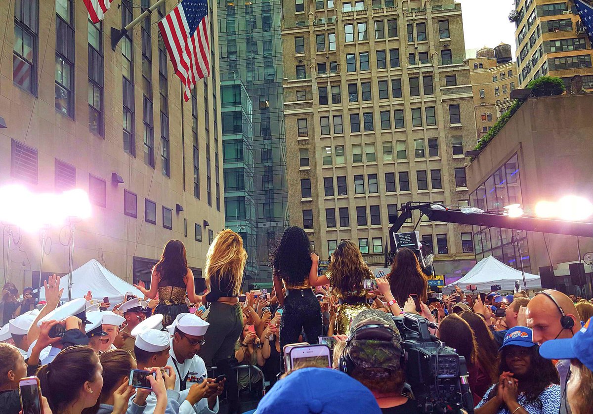 FifthHarmony's tweet photo. There's always so much joy &amp; good vibes at @TODAYshow. AMAZING way to start our day, thank you! 💛 #5HToday https://t.co/vwwW2RN0w7