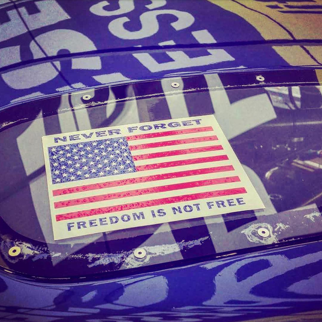 JEBFourRacing's tweet photo. Enjoying Memorial Day - remembering those who gave their lives for our freedom #MemorialDay #rememberingthose https://t.co/7tJF6EA2yQ