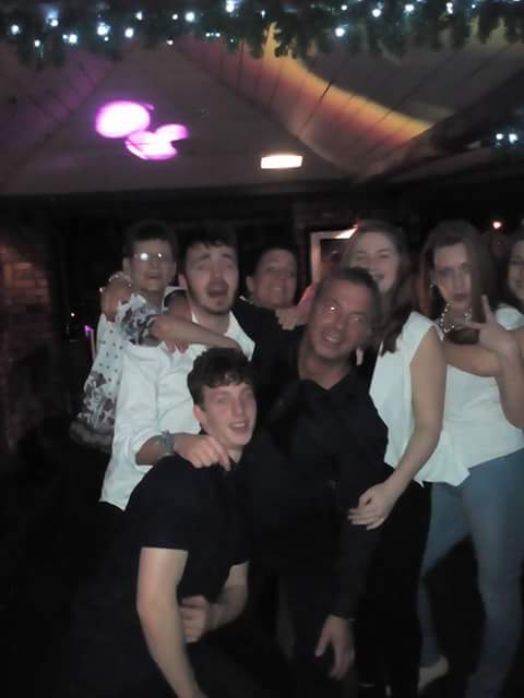 NatalieLou80's tweet image. @Village_Hotels #LetsGetTogether Celebrating our Christmas works party 🎉🎉🎉🎉 #Applebys