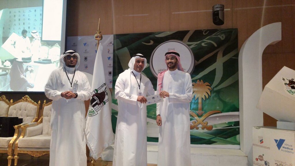 KAlqumaizi's tweet photo. نبارك للطلاب
عبدالحميد قشقري
عاصم شديد
عبدالرحمن الشويرخ
#كلية_الطب
#جامعة_الامام
بفوزهم بالمراكزالاولى
 #UQUFHR https://t.co/ki9hsdnMb8