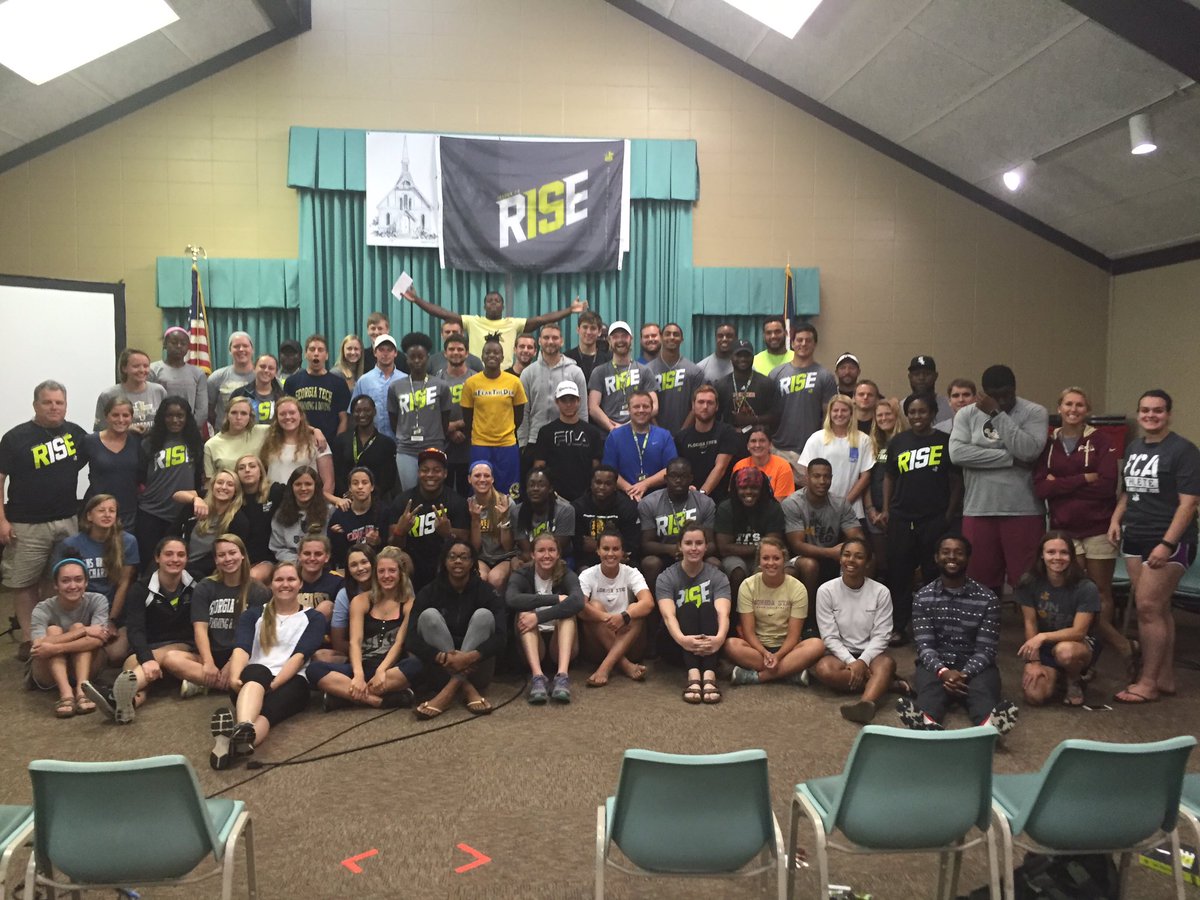 FcaSecc's tweet image. That's a wrap! What a great weekend! Amazing to see all the Lord did through camp! See you next year! #seccrise16