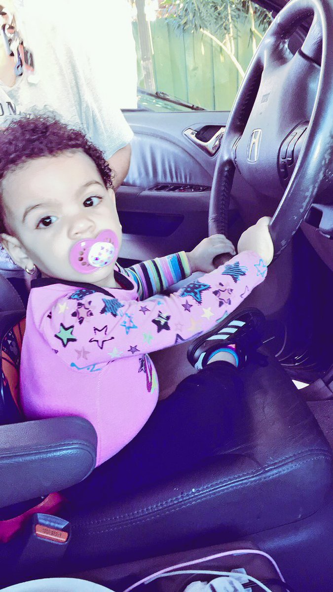 Hazel Marie tweet media