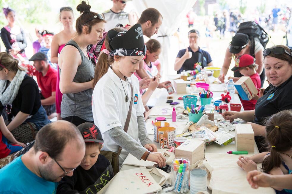 SunLifeQC's tweet photo. 9-10 juillet: Nous vous invitons à la Fête de la #famille de la @baiebeauport 🔆 #OasisSunLifeQC #Québec https://t.co/MymGw4Oc3E