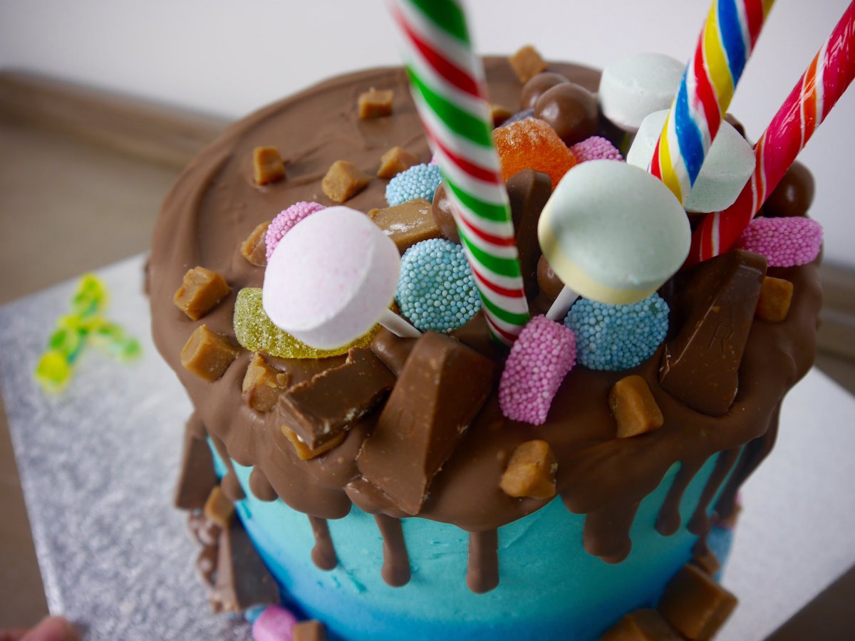 Beaumontsbakery's tweet photo. Drip cake first attempt! So yummy! Happy birthday little B. #birthday cake #beaumontsbakery #dripcake #sweets #choc https://t.co/mTjAz8L10G