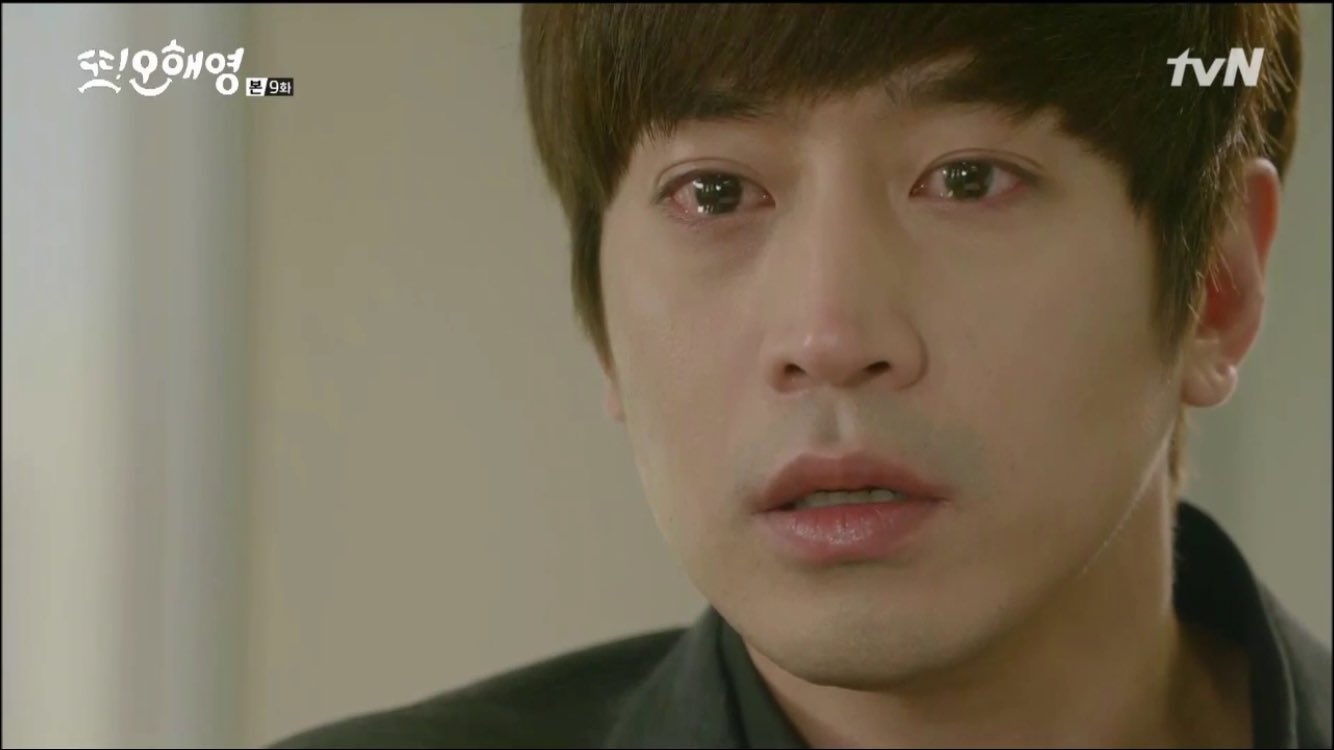 CjtuMXfVAAAWEl2.jpg:large