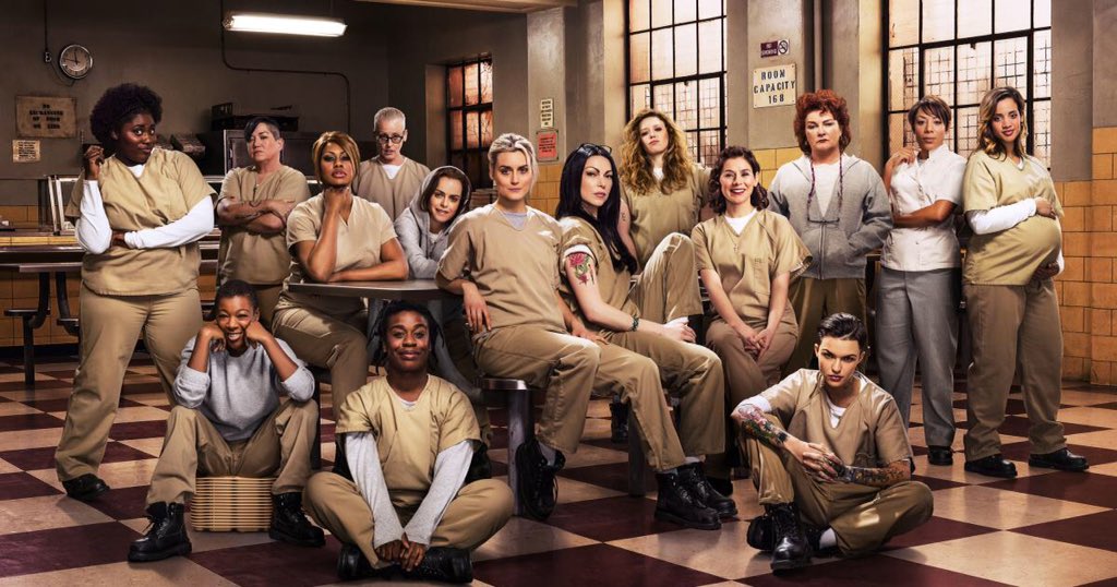 sondage_serie1's tweet image. 218. #INFO #OrangeIsTheNewBlack 🍊
la série reprend dans 18 jours😍